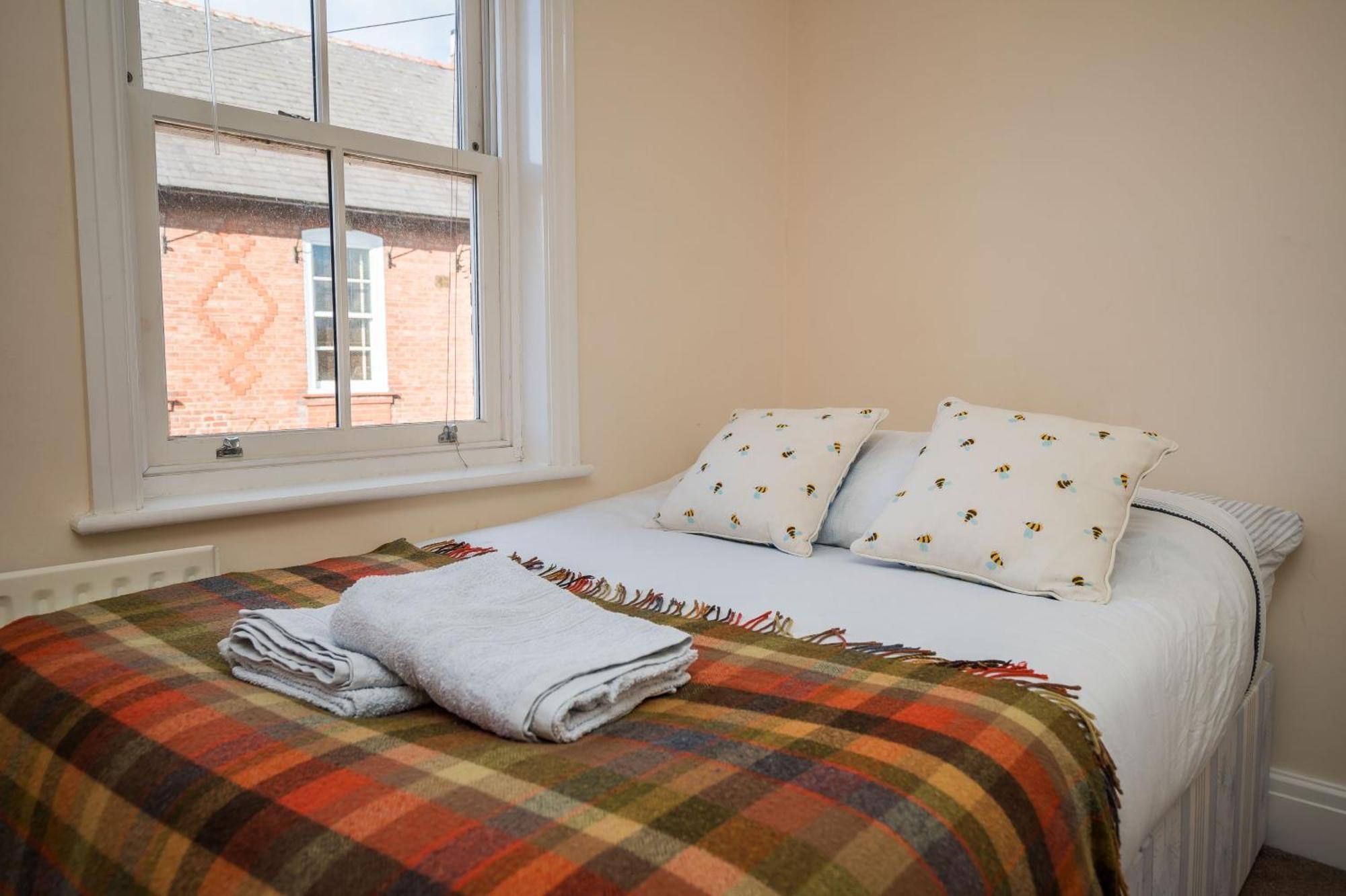 Spacious, 3 Bed House For 6 In Central Chester Hotel Exterior photo