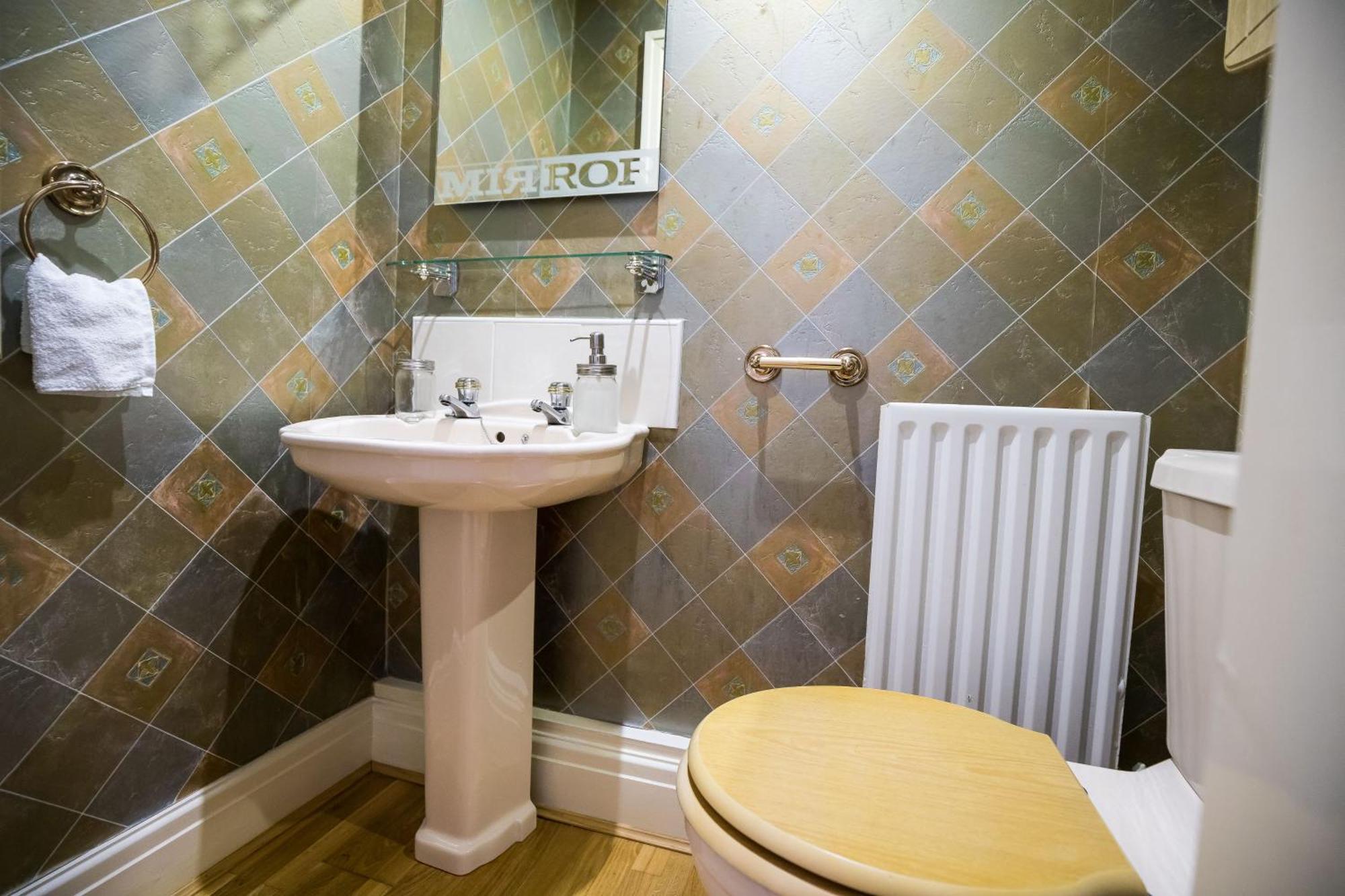 Spacious, 3 Bed House For 6 In Central Chester Hotel Exterior photo