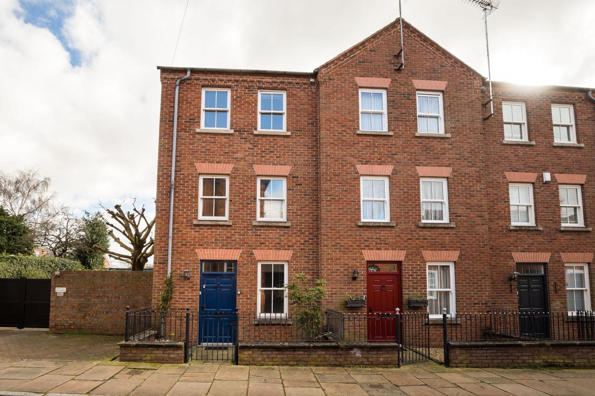 Spacious, 3 Bed House For 6 In Central Chester Hotel Exterior photo
